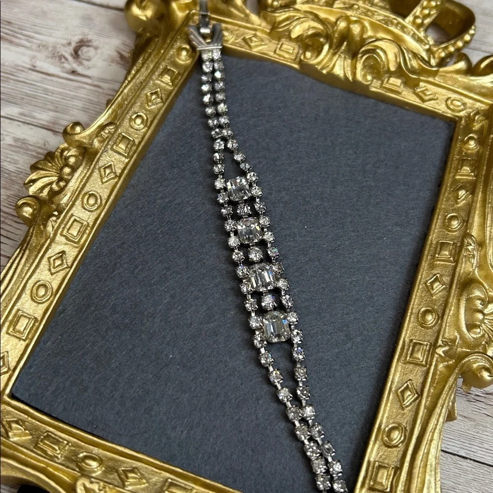 Bling Alert!!! Vintage Silver Rhinestone Bracelet